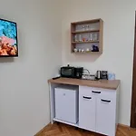 מלון דירות Happy Mood 3*