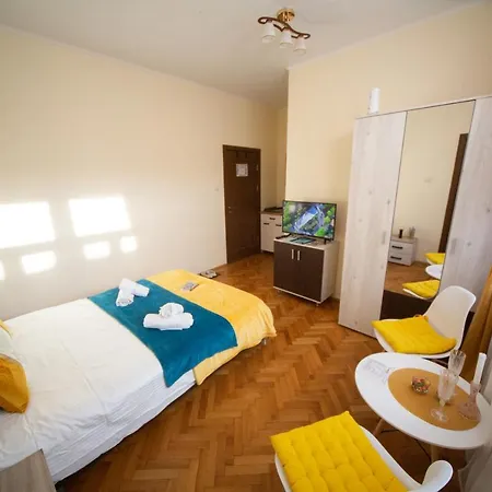 Happy Mood Aparthotel