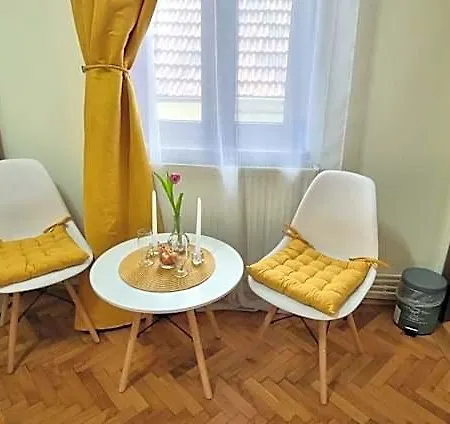 Happy Mood Ξενοδοχείο με διαμερίσματα Μπρασόβ