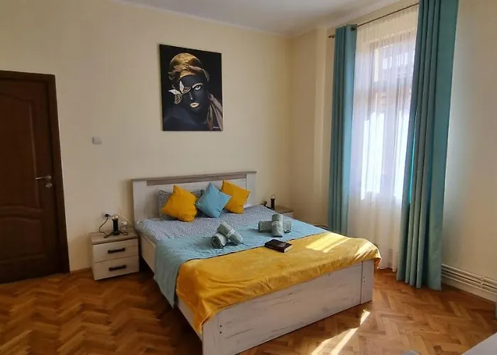 Happy Mood Aparthotel 3*